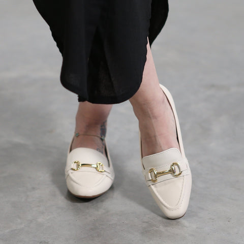 Vizzano 1351-106 Flat Loafer in Off White Napa