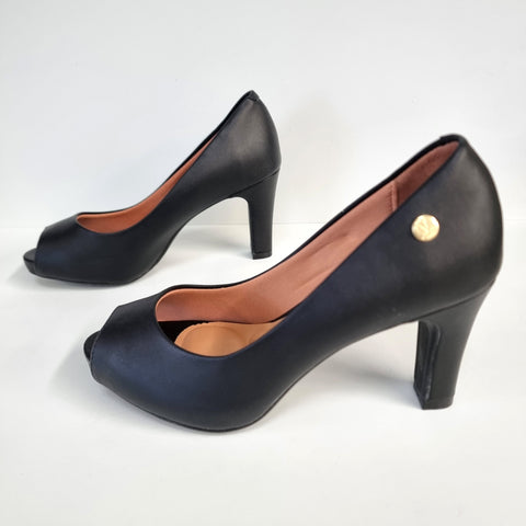 Vizzano 1840-300 Mid Heel Peep-toe Pump in Black Napa