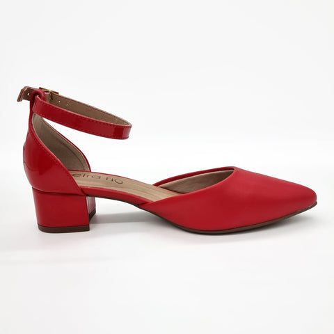 Beira Rio 4182-204 Pointy Toe Ankle Strap Pump in Red