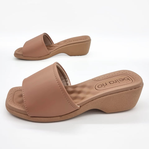 Beira Rio 8527-100 Slip-on Sandal in Nude