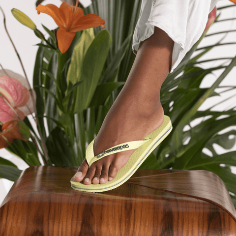 Chinelo Havaianas Brasil Logo Verde Matcha