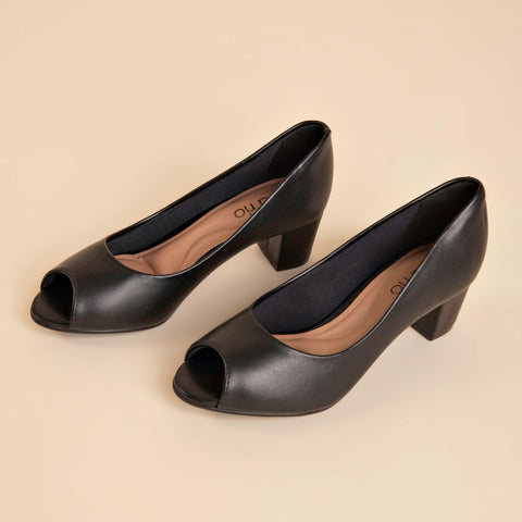 Beira Rio 4777-400 Low Heel Peep-Toe Pump in Black Napa