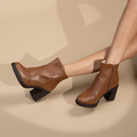 Beira Rio 9088-101 Block Heel Ankle Boot in Caramel