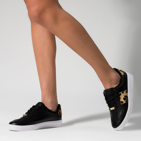 Vizzano 1214-1067 Lace-Up Sneaker in Black/Multi Beige