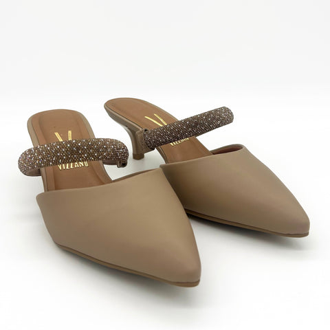 Vizzano 1122-886 Zapatos destalonados estilo mule de tacón kitten y punta fina en beige