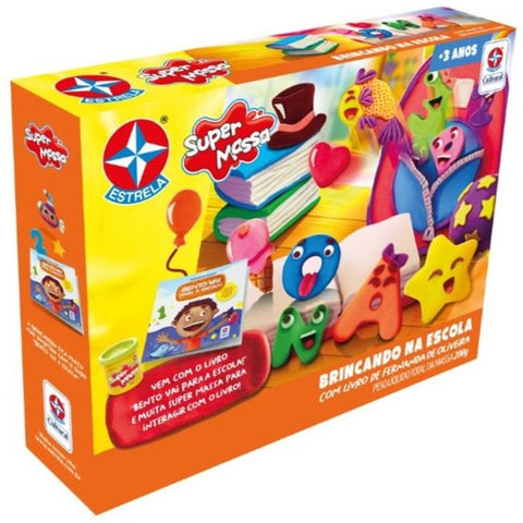 Super Dough Playing At School With Book - Estrela